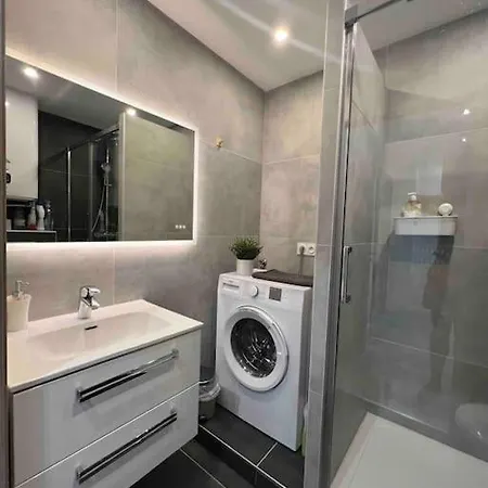 Adorable Appartement Strasbourg Neudorf Parking Sous Sol Exterior photo